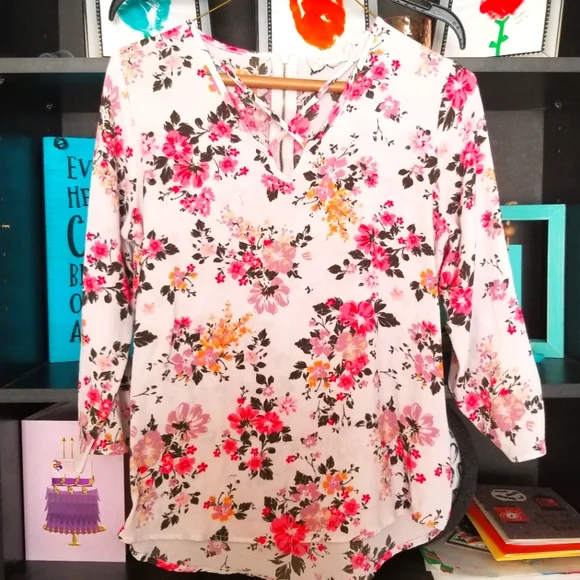 Small Pink Repiblic floral blouse - Picture 1 of 2